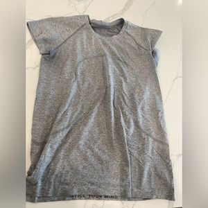 lululemon swifltey tech in hether gray